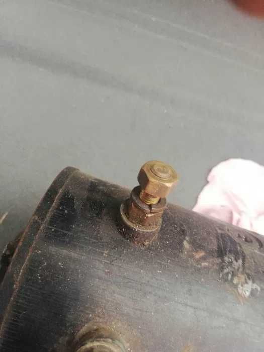 хидравлична помпа 24волта