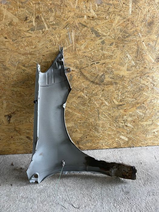 Крыло Переднее Митсубиси Лансер 9