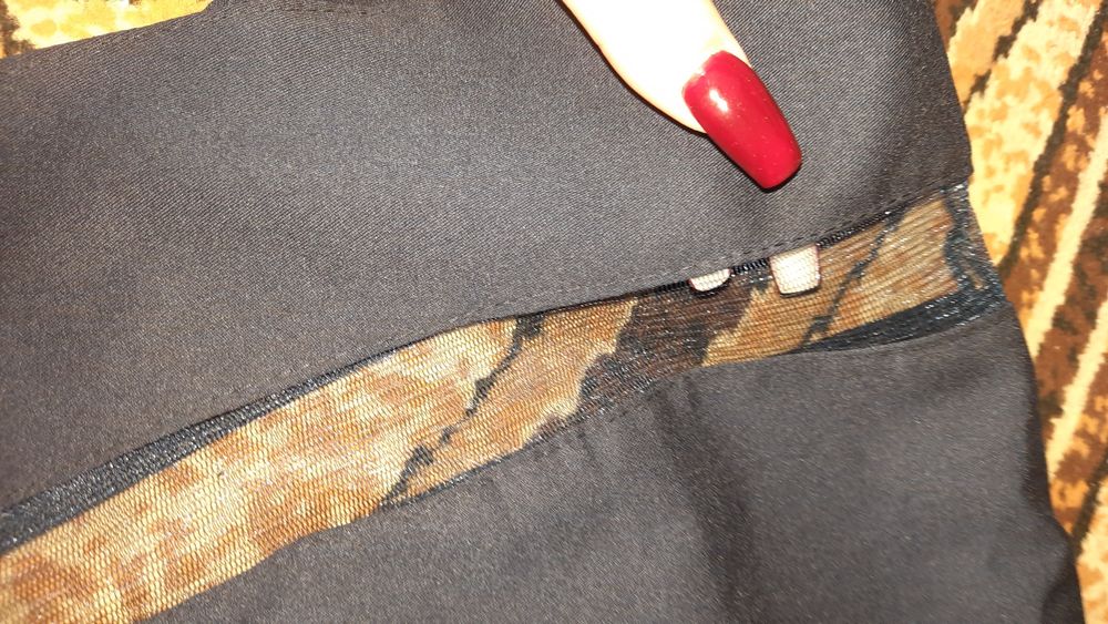 Продам школьные юбки