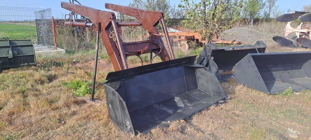 Incarcator frontal Fiat  piesa