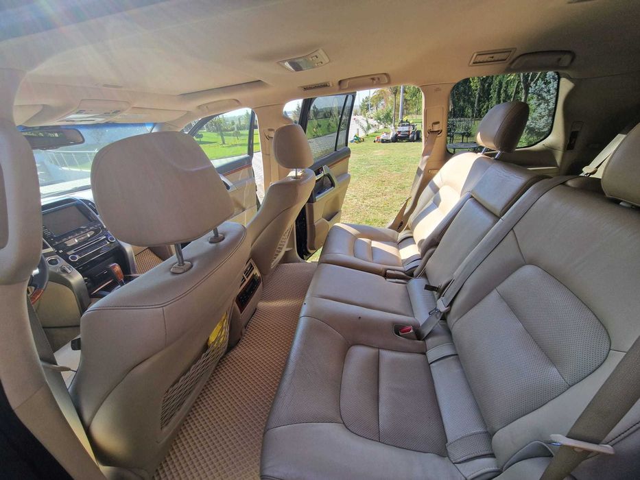 vand toyota land cruiser v 8 4.5 diesel 2013