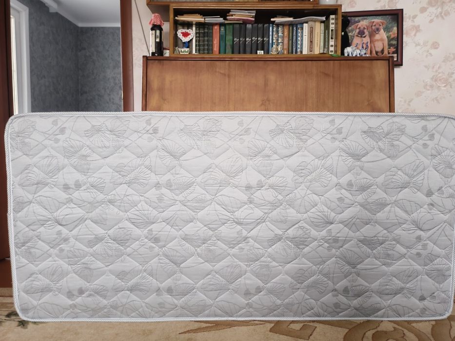 Продам матрас новый