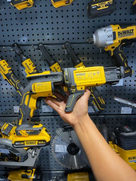 Бесщёточный аккумуляторный шуруповёрт DeWALT DCF620D2K-QW