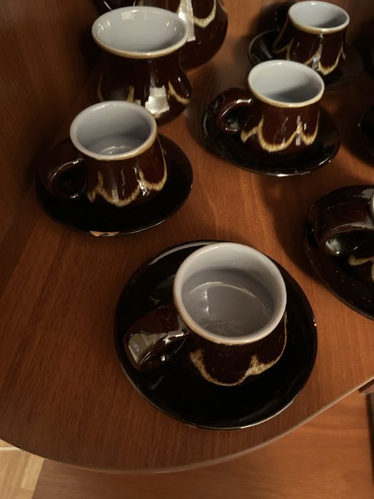 Сервиз темно-коричневый