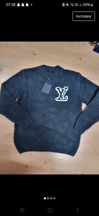 Pulover lv mărimea