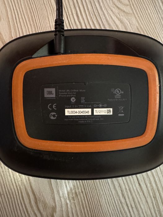 Колонка JBL для iPhone (подставка)