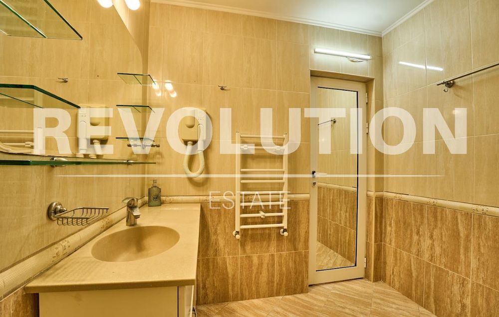 Дава се под наем Четиристаен апартамент в Пловдив, Кършияка - 145 кв.м за 700 € - Снимка #12