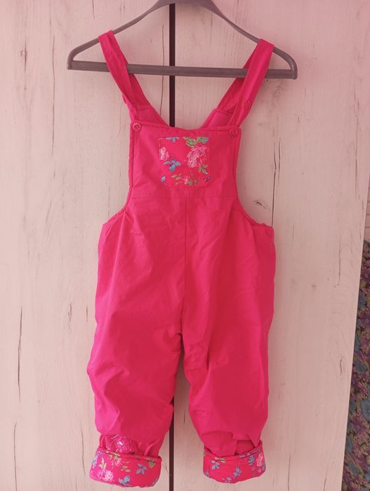 Яке за момиче116 см. и апрески х 10 лв