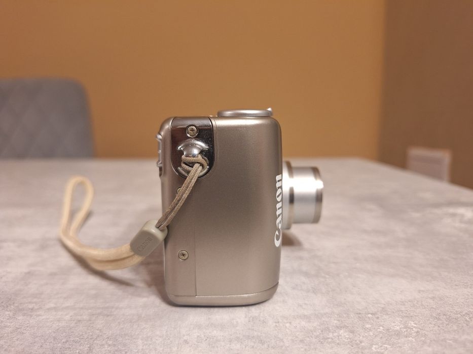 Canon Powershot A530  дигитална комера с карта памет