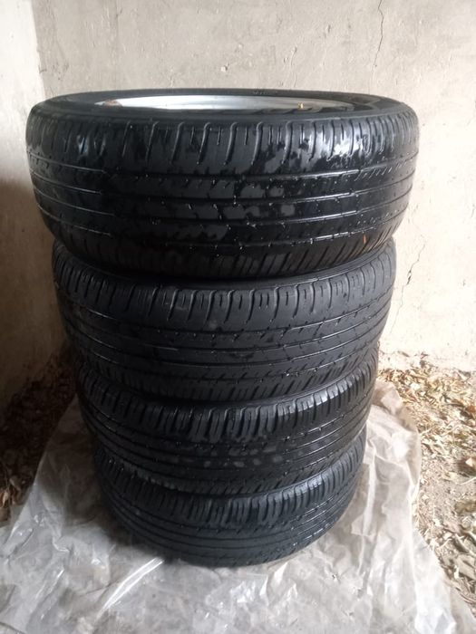 Шины в хорошем состоянии с дисками