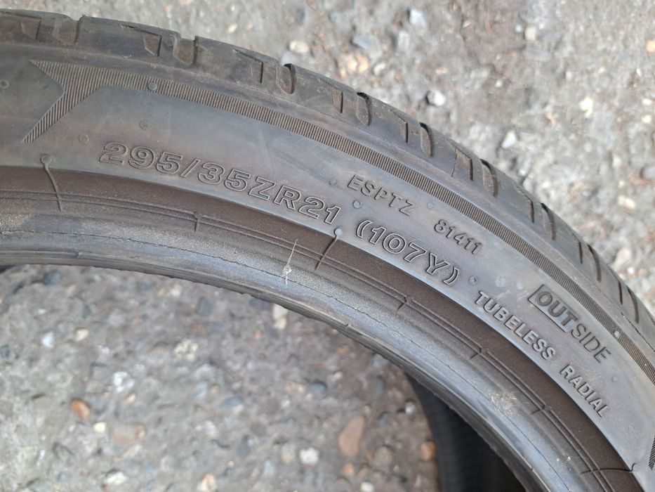 O anvelopa 295/35 R21 Bridgestone