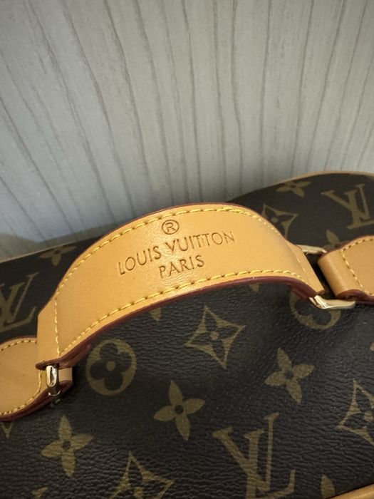 Geanta louis vuitton noua monograma maro cu curea lunga