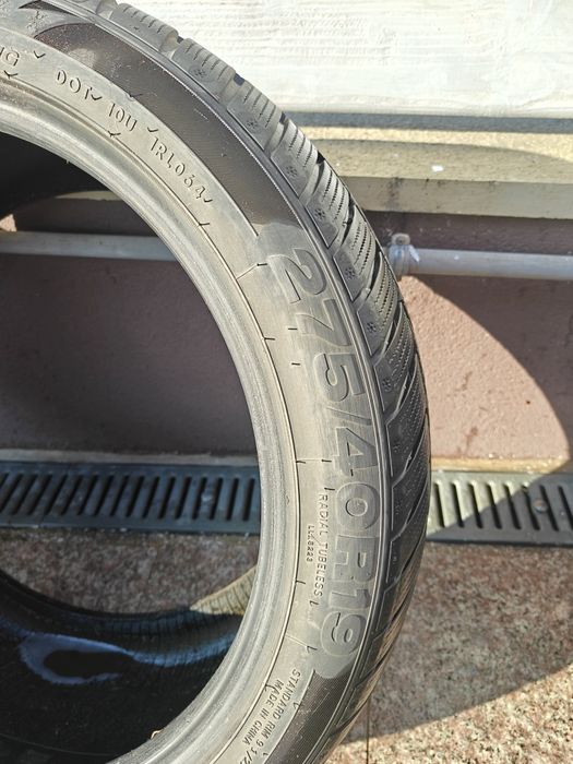 Anvelope de iarnă 275/40R19 stare f bună