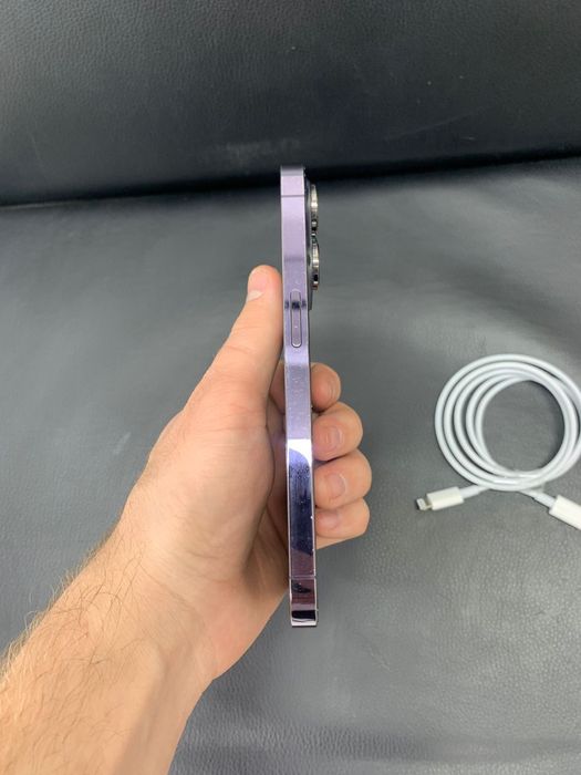 Айфон 14 про 256 в отличном состоянии