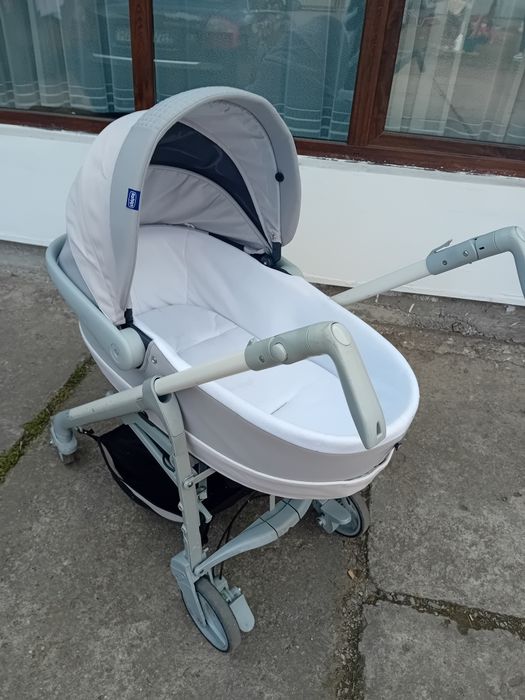 Vând cărucior copii