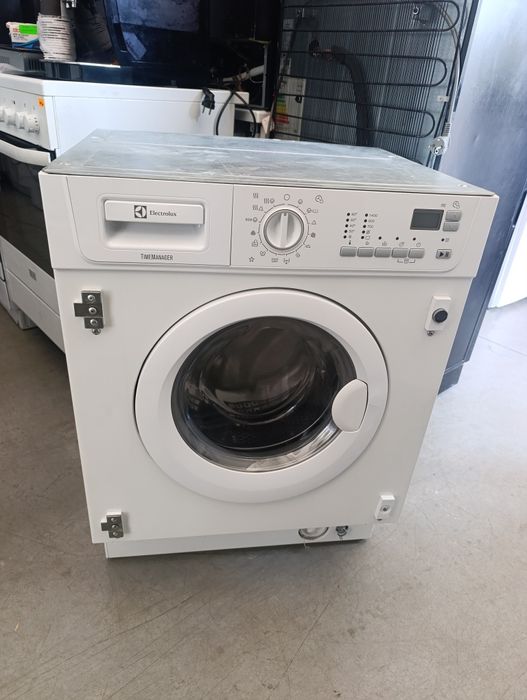 Пералня със сушилня за вграждане ELECTROLUX  7/5 А+++