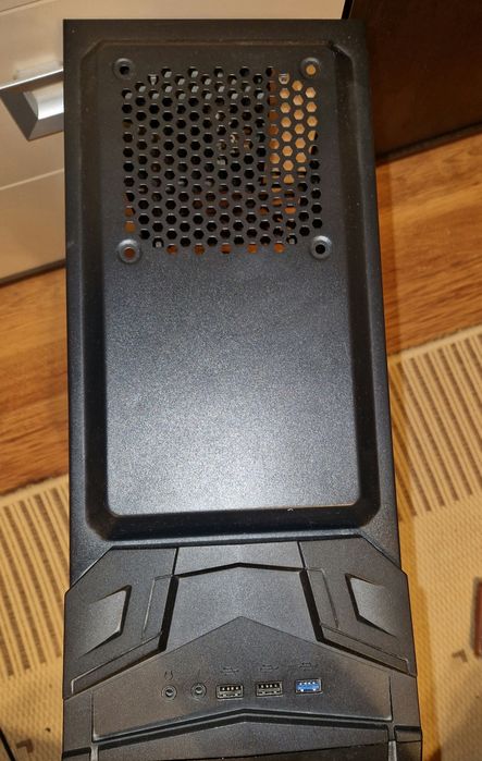 Кутия AZZA Draco 207