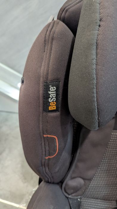 Продам автокресло