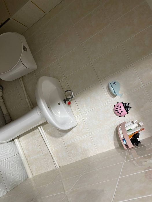 5 Микрорайонда 2 Хонали янги кватира Сотилади