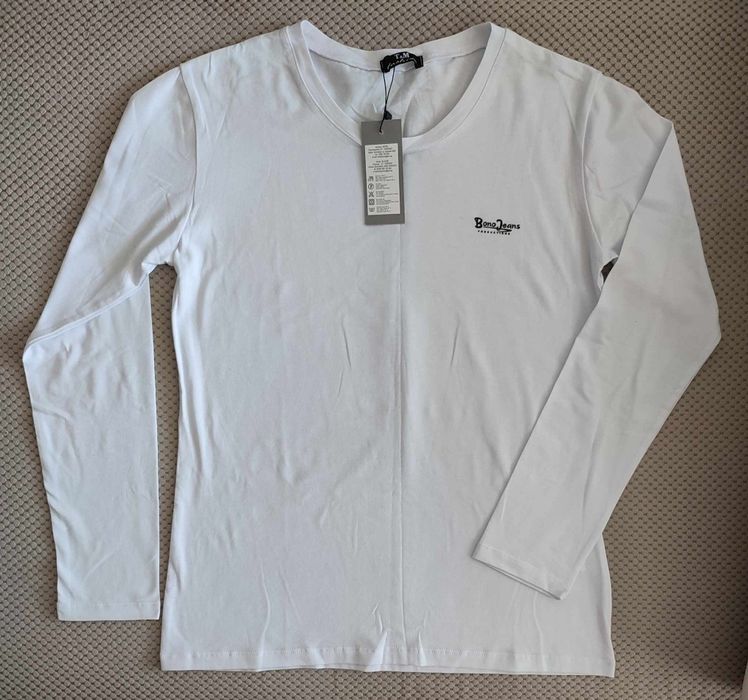 Продавам Блузи и други