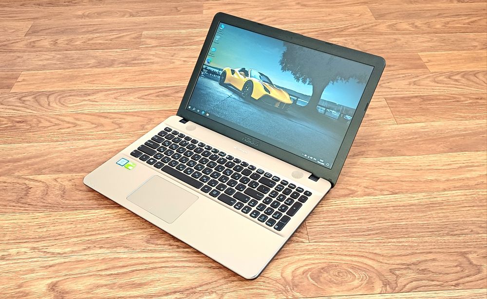 Ноутбук для работы и игр