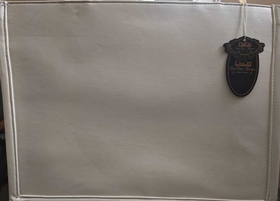 Нова дамска чанта