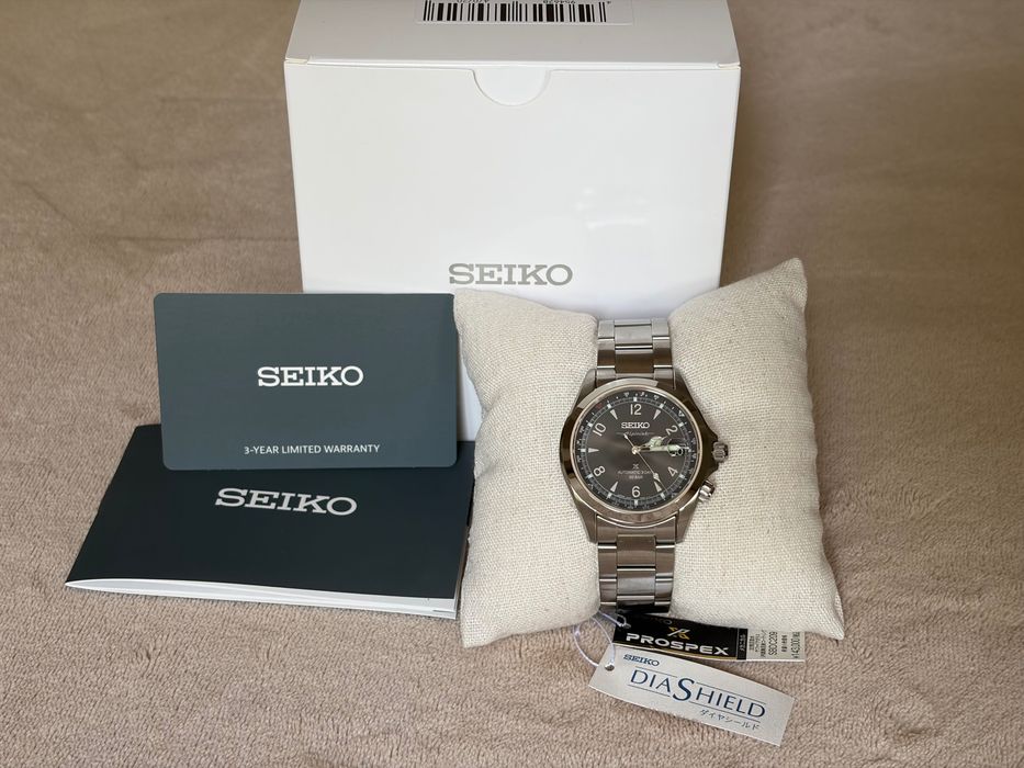 SEIKO Prospex Alpinist ‘Summit Black’ SPB505J1