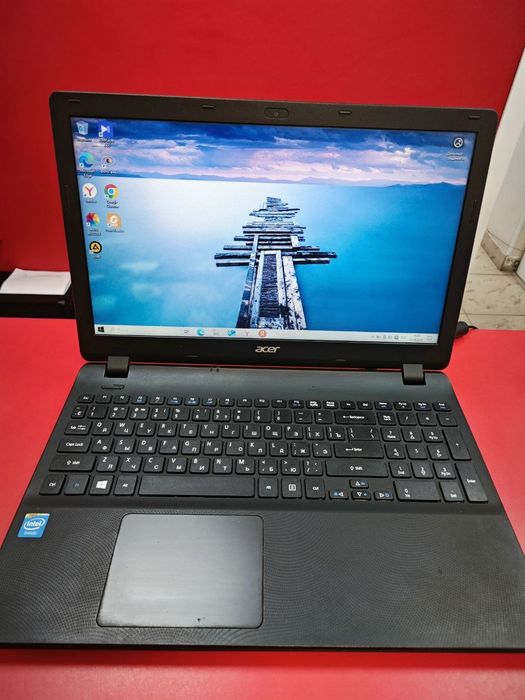 Офисный ноутбук Acer