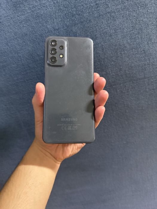 Samsung A23 64gb.