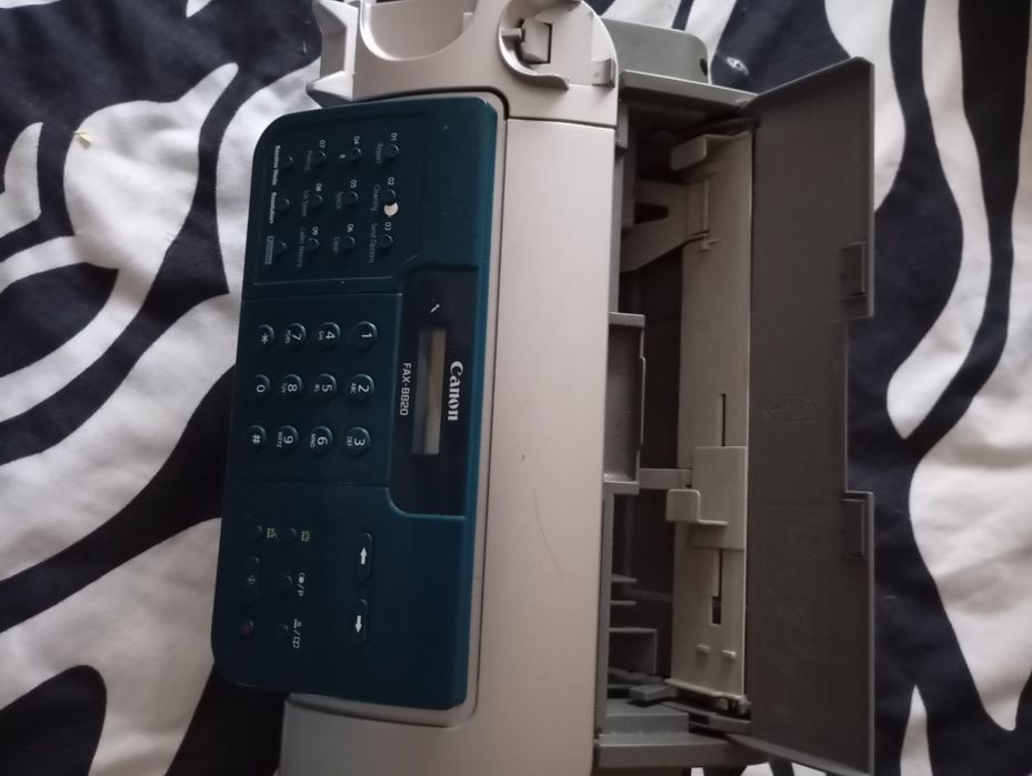 Vînd imprimanta  canon