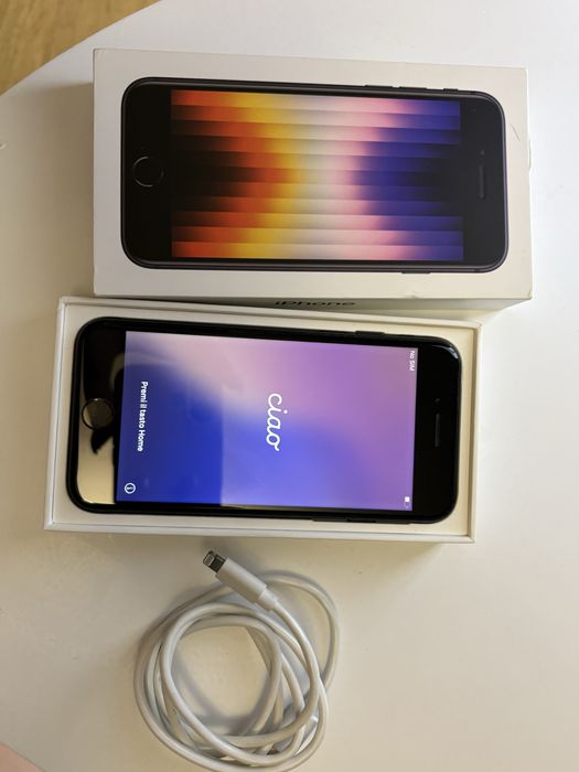 iPhone SE 2022 -Запазен !!