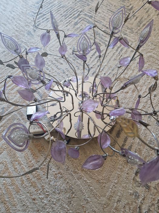 Люстра с галогеновыми лампочками