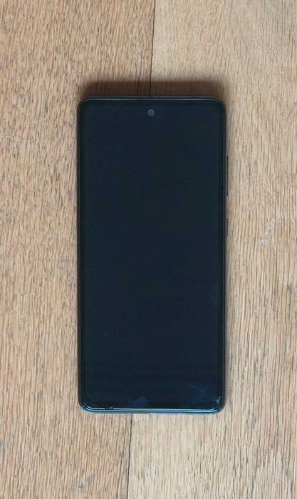 Продавам Samsung A52s 5G черен