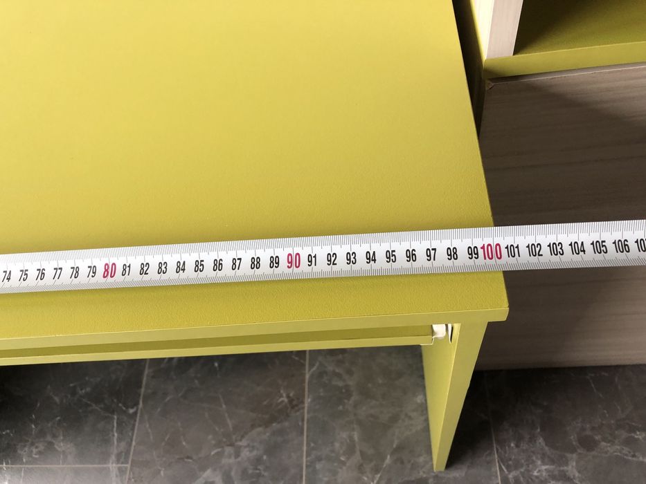 Детска стая- легло, матрак, ракла и бюро