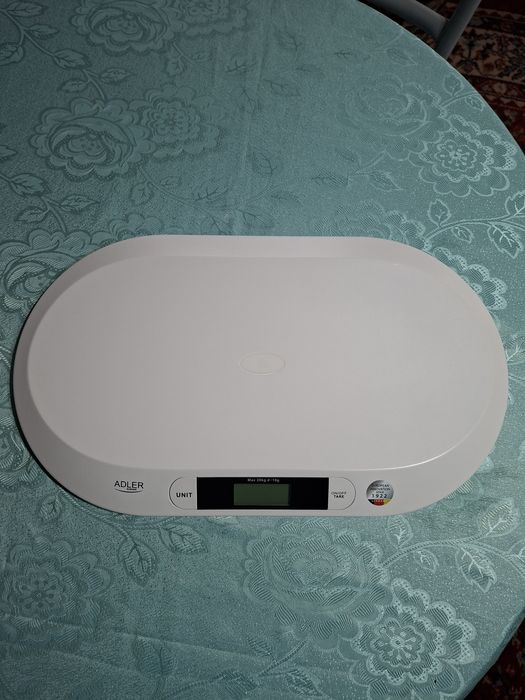 Vând cântar bebeluși nou