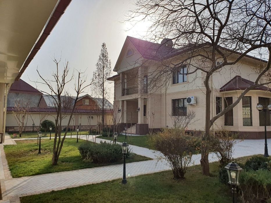 Продается дом, Центр Луначарский, 10-соток