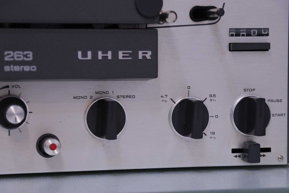 Magnetofon Uher Variocord 236.