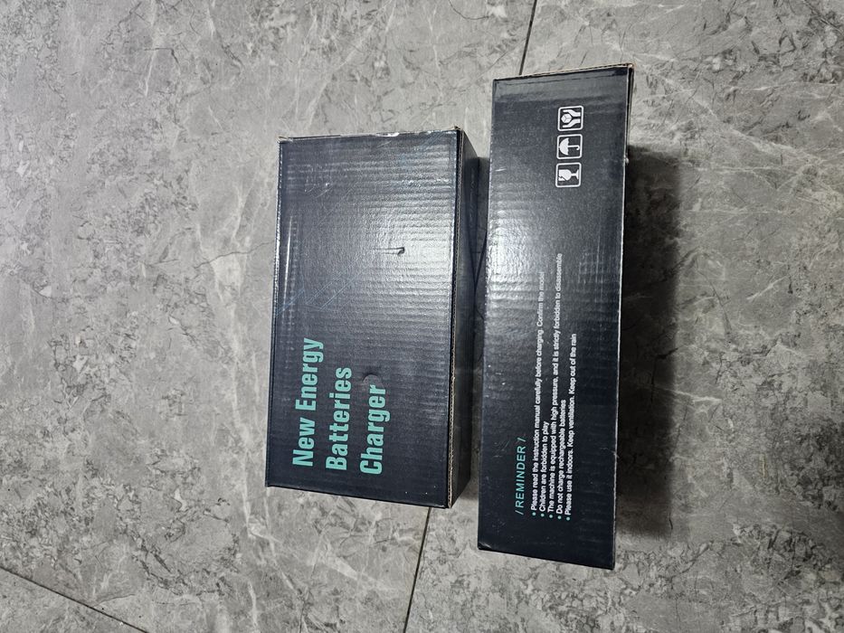 Redresor incarcator baterii 12v 10A inteligent