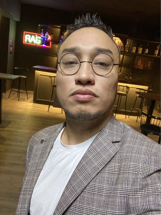 Ведущий, шоумен, конферансье