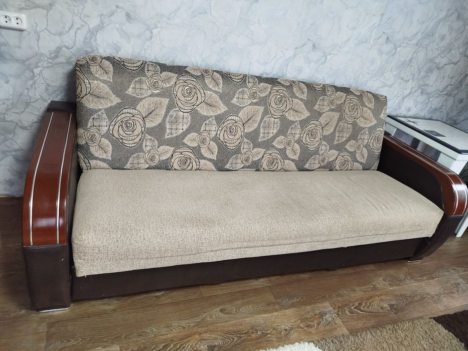 Продам раскладной диван 20000