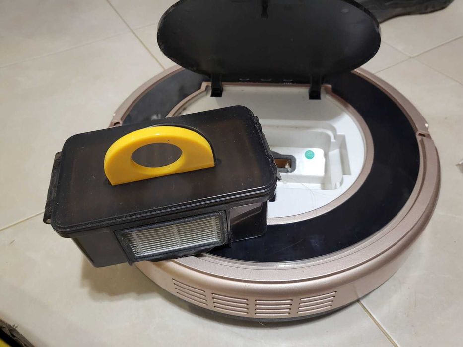 Прахосмукачка робот Fmart