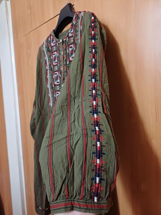 Rochie casual cu broderie