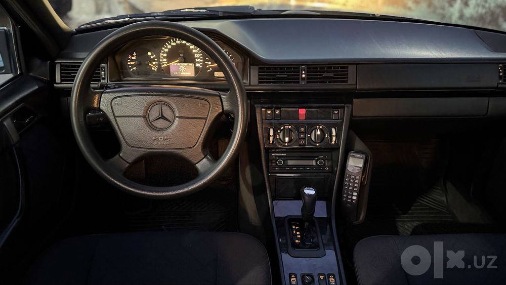 Mersedes 124  sotiladi  1992  E 500