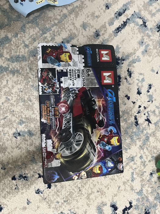 Продам лего марвел