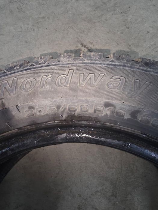 Продам резину 205/60 r16