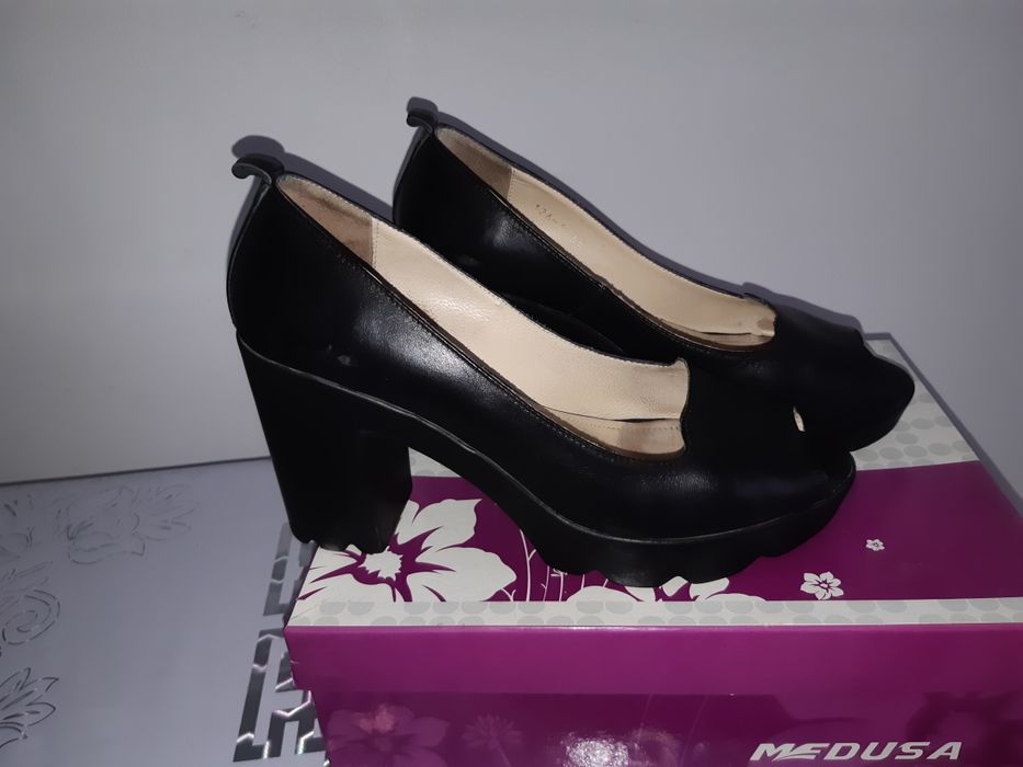 Туфли кожанные женские