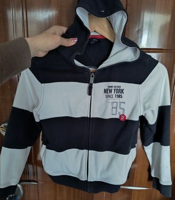 Hanorace Tommy Hilfiger 6-7 ani