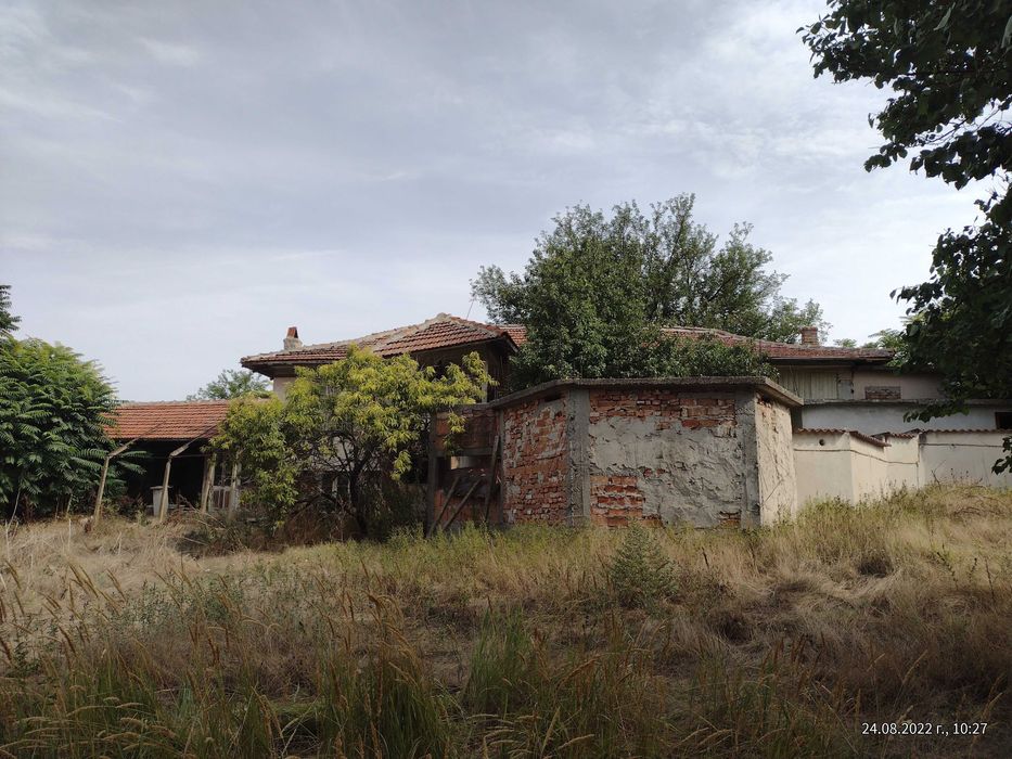 Продава се Къща в Варна, Възраждане 1 - 150 кв.м за 70 €/кв.м - Снимка #1