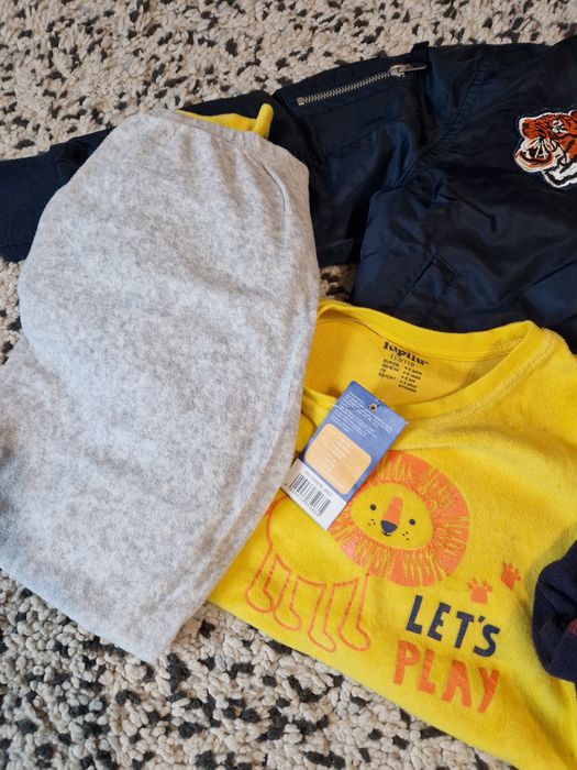 Lot haine,  masura 110, 4-6 ani. Geacă colege H&M, pijama nouă cu etic