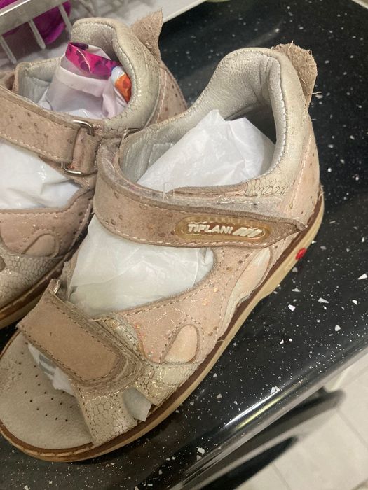 Сандали TIFLANI продам
